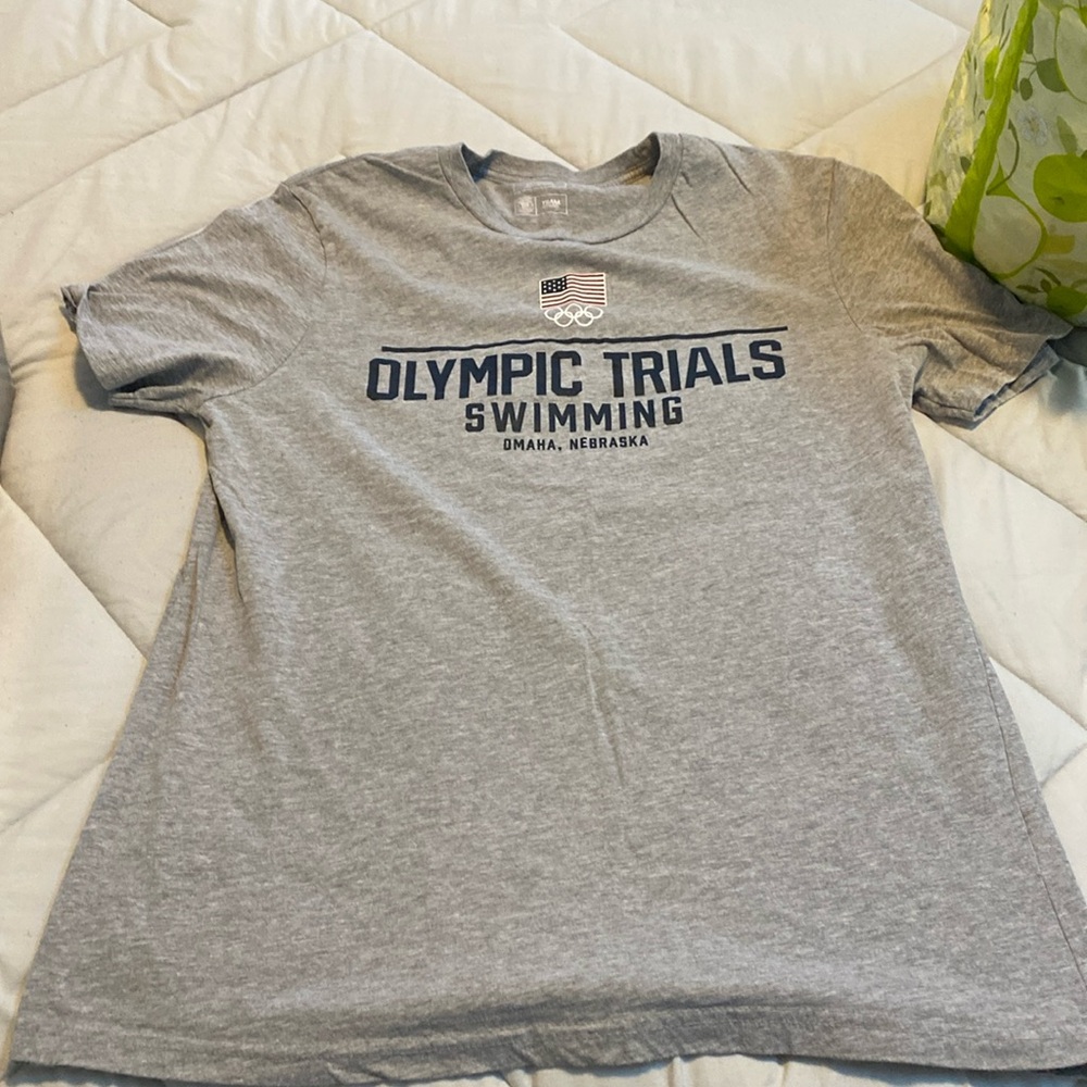 BUNDLE3/$10! Team USA Tshirt!